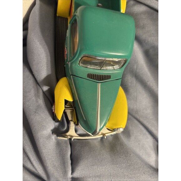 1940 Ford Mr. Dew Truck. Has Damages - Picture 5 of 7